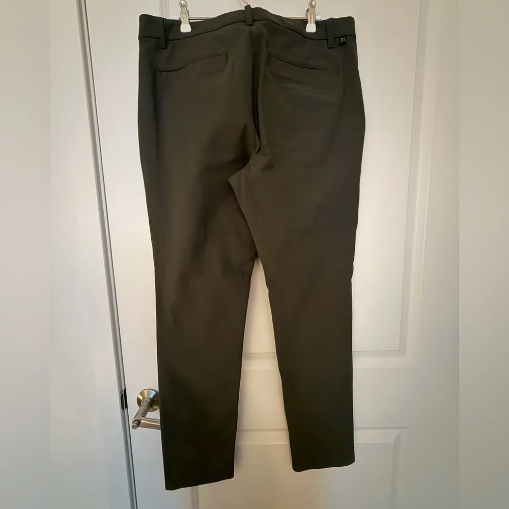 7 Diamonds Charcoal Infinity Chino